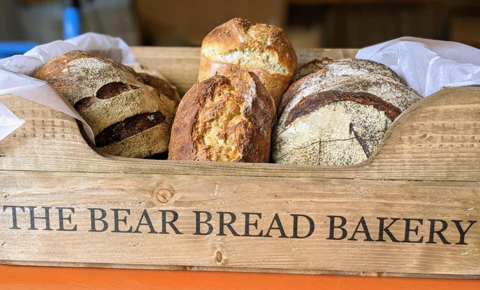 The Bear Bread Bakery B&B, Ensuite Rooms Above The Bakery, Colyton المظهر الخارجي الصورة