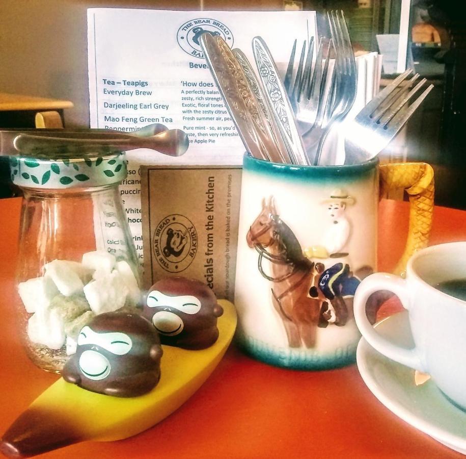 The Bear Bread Bakery B&B, Ensuite Rooms Above The Bakery, Colyton المظهر الخارجي الصورة