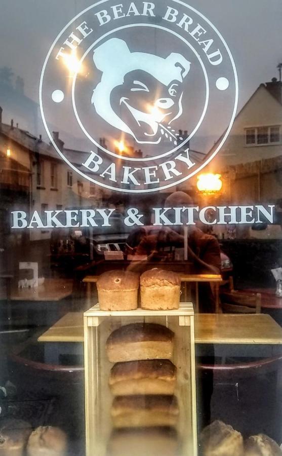 The Bear Bread Bakery B&B, Ensuite Rooms Above The Bakery, Colyton المظهر الخارجي الصورة
