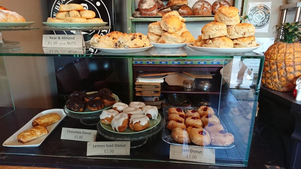The Bear Bread Bakery B&B, Ensuite Rooms Above The Bakery, Colyton المظهر الخارجي الصورة