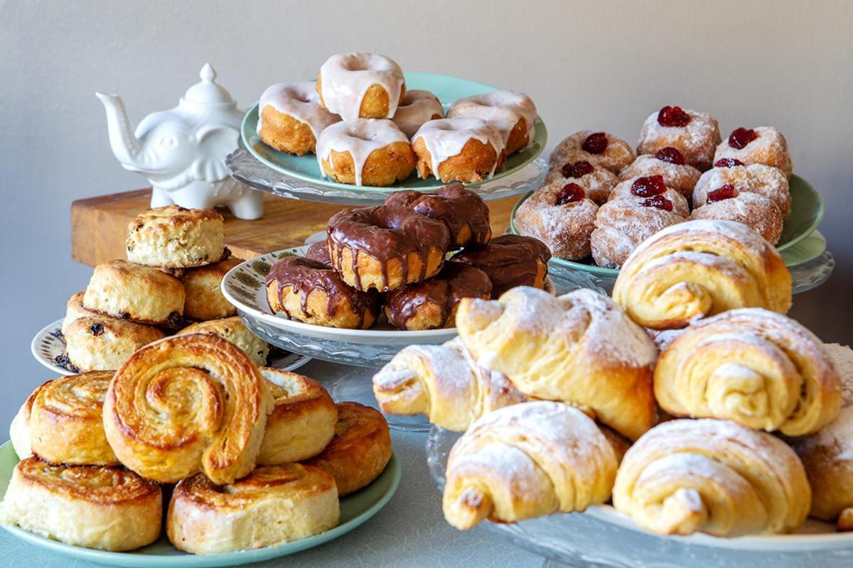 The Bear Bread Bakery B&B, Ensuite Rooms Above The Bakery, Colyton المظهر الخارجي الصورة